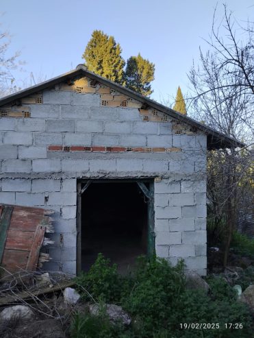 Πωλείται πέτρινη διώροφη κατοικία στη Λευκίμμη