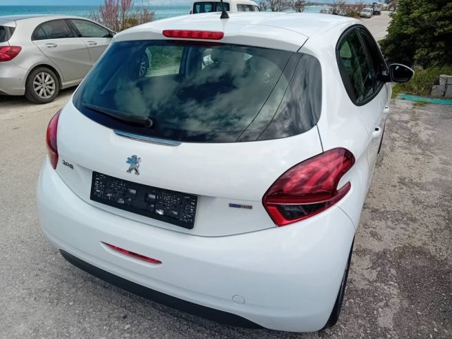 Πωλείται Peugeot 208 – 2017 model