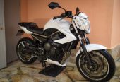 Πωλείται Μοτοσυκλέτα 2009 Yamaha xj-6 n