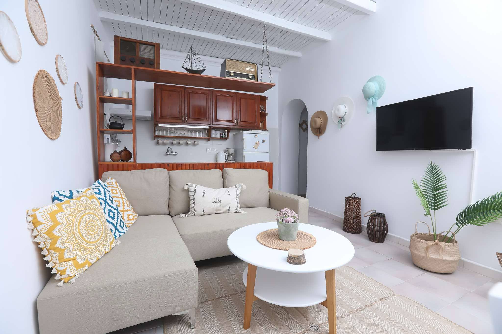 Ενοικιάζεται μονοκατοικία με κήπο κ πάρκιν