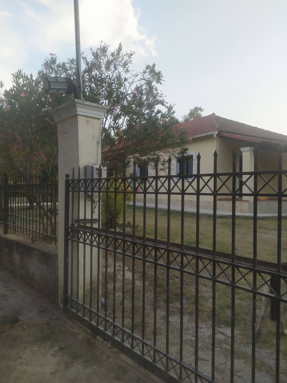 Πωλείται μονοκατοικία στη Λευκίμμη