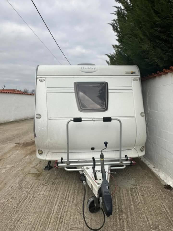 Πωλείται τροχόσπιτο 6Χ3