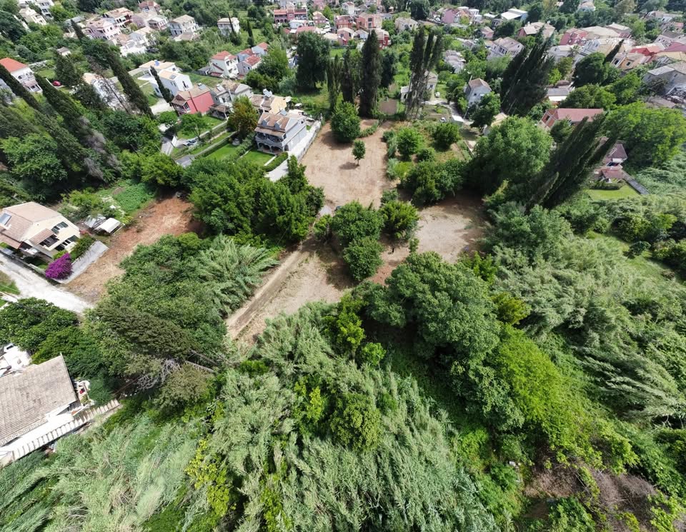 Πωλειται οικοπεδο