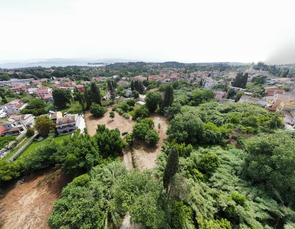 Πωλειται οικοπεδο