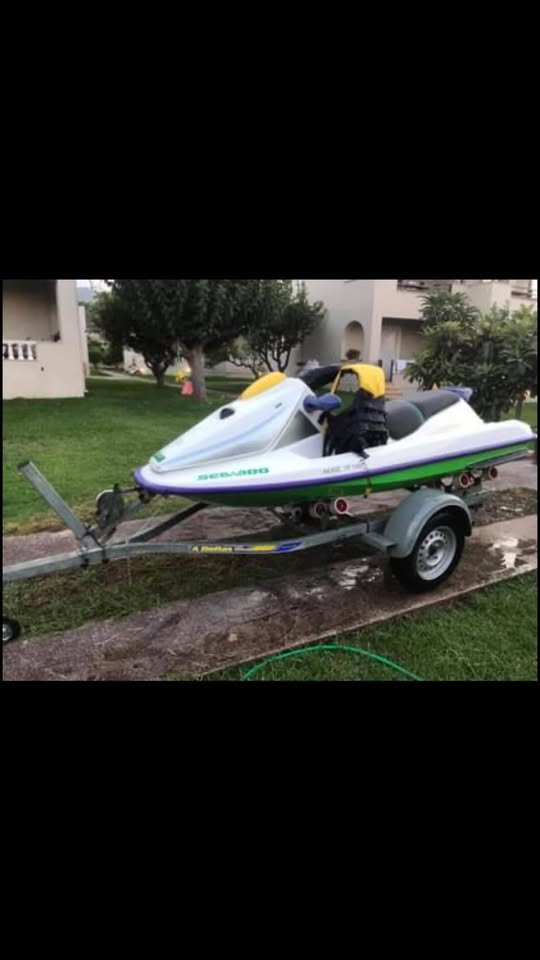 Jet ski sea—doo