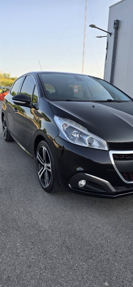 Peugeot 208 gt line