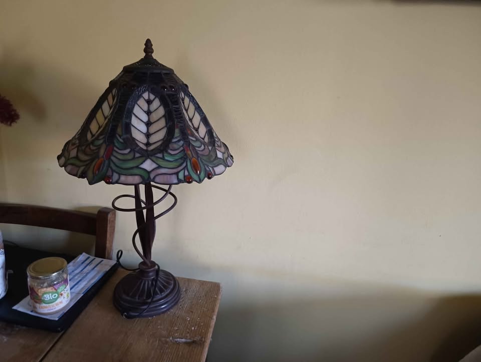 Πωλείται Αρτ νουβό φωτιστικό πορτατίφ