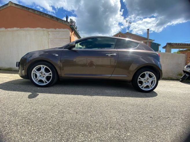 2012 Alfa Romeo mito