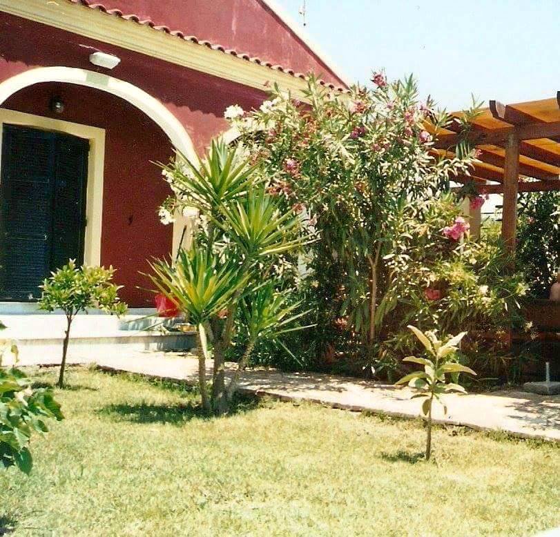 Βιλα παραθαλάσσια περιοχή Ισσος – Νότια Κερκυρα