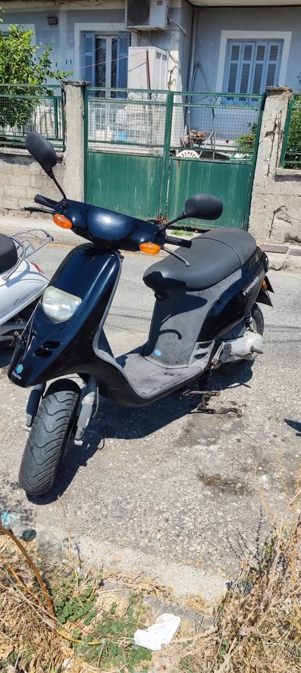Πωλείται μηχανή Piaggio Typhoon 50cc