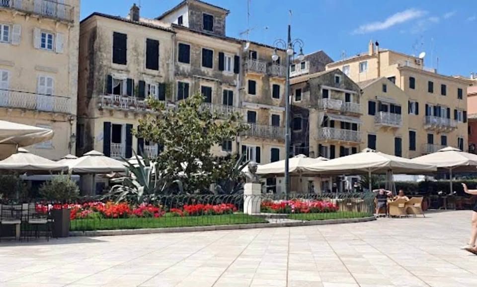 Ενοικίαση Ακίνητου Πλατεία Λιστόν