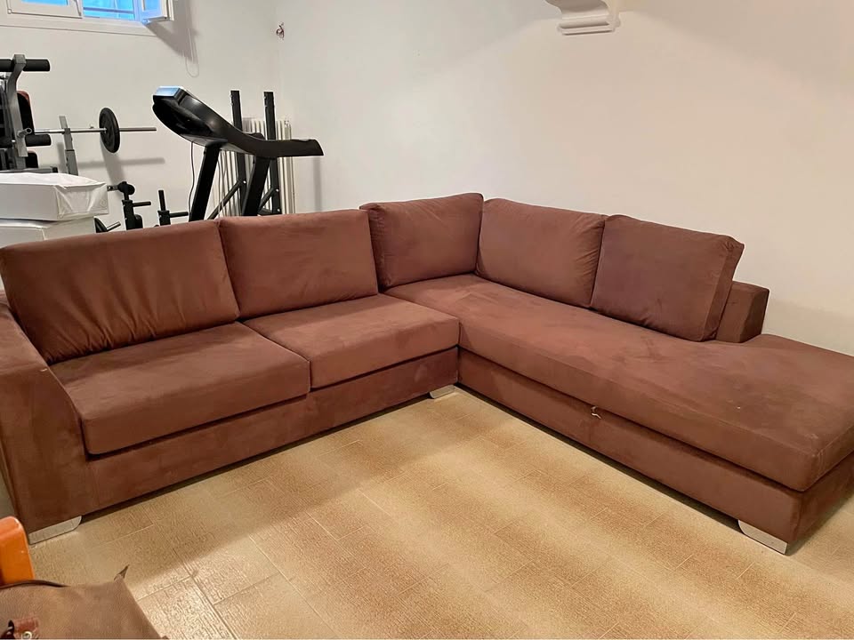 Πωλείται καναπές