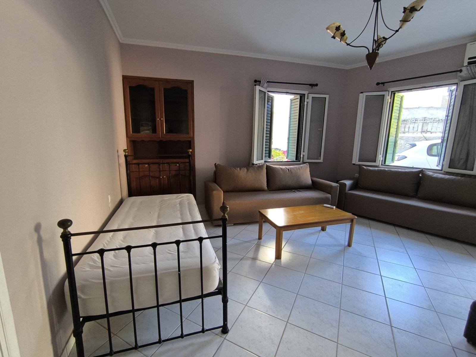 Ενοικιάζεται ισόγειο διαμέρισμα 50 τμ στο κέντρο της Λευκιμμης