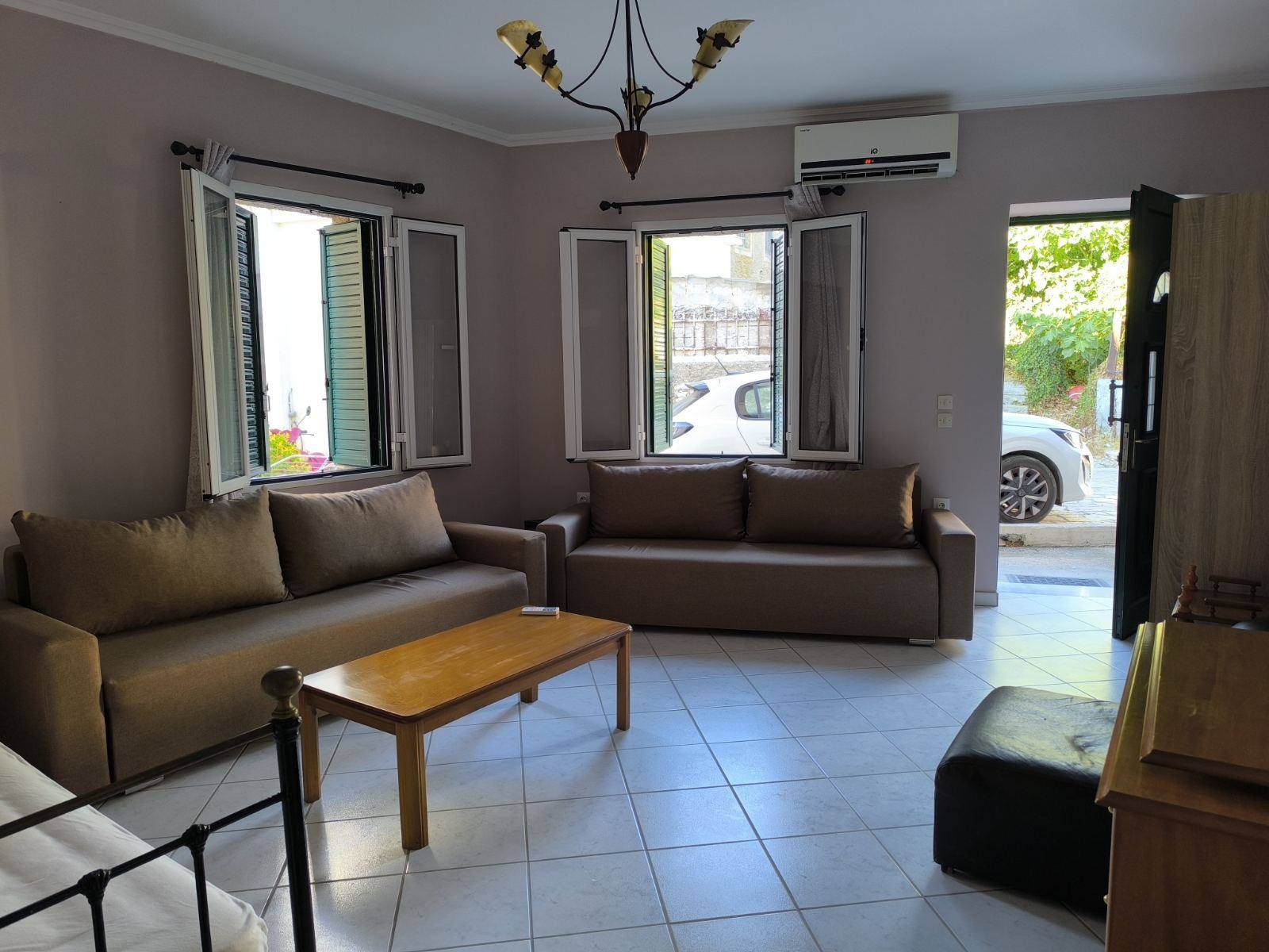 Ενοικιάζεται ισόγειο διαμέρισμα 50 τμ στο κέντρο της Λευκιμμης