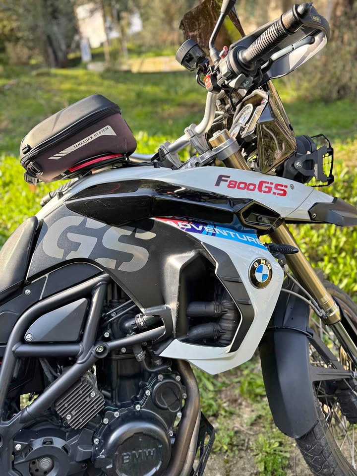 Πωλειται BMW F800GS