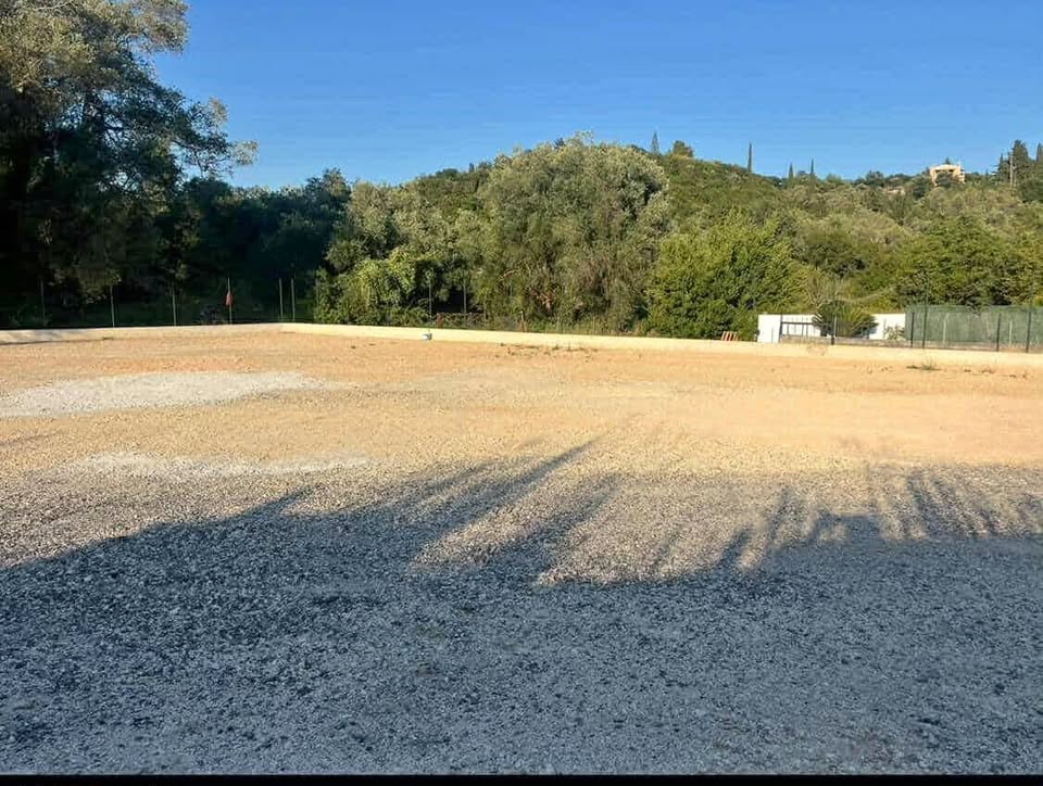 Ενοικιάζεται οικόπεδο 1100 τμ