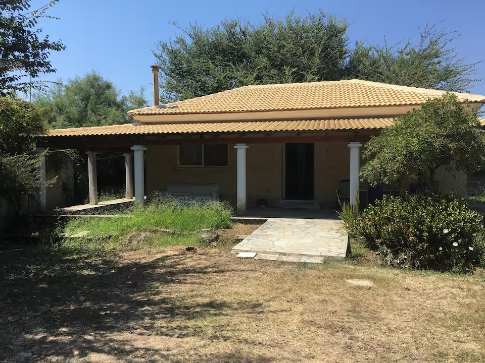 Ενοικιάζεται τριάρι 80τ.μ. στον Αη Γιώργη Αργυράδων