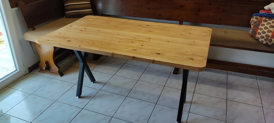 Χειροποιητο τραπεζι κουζινας μασιφ ξυλο