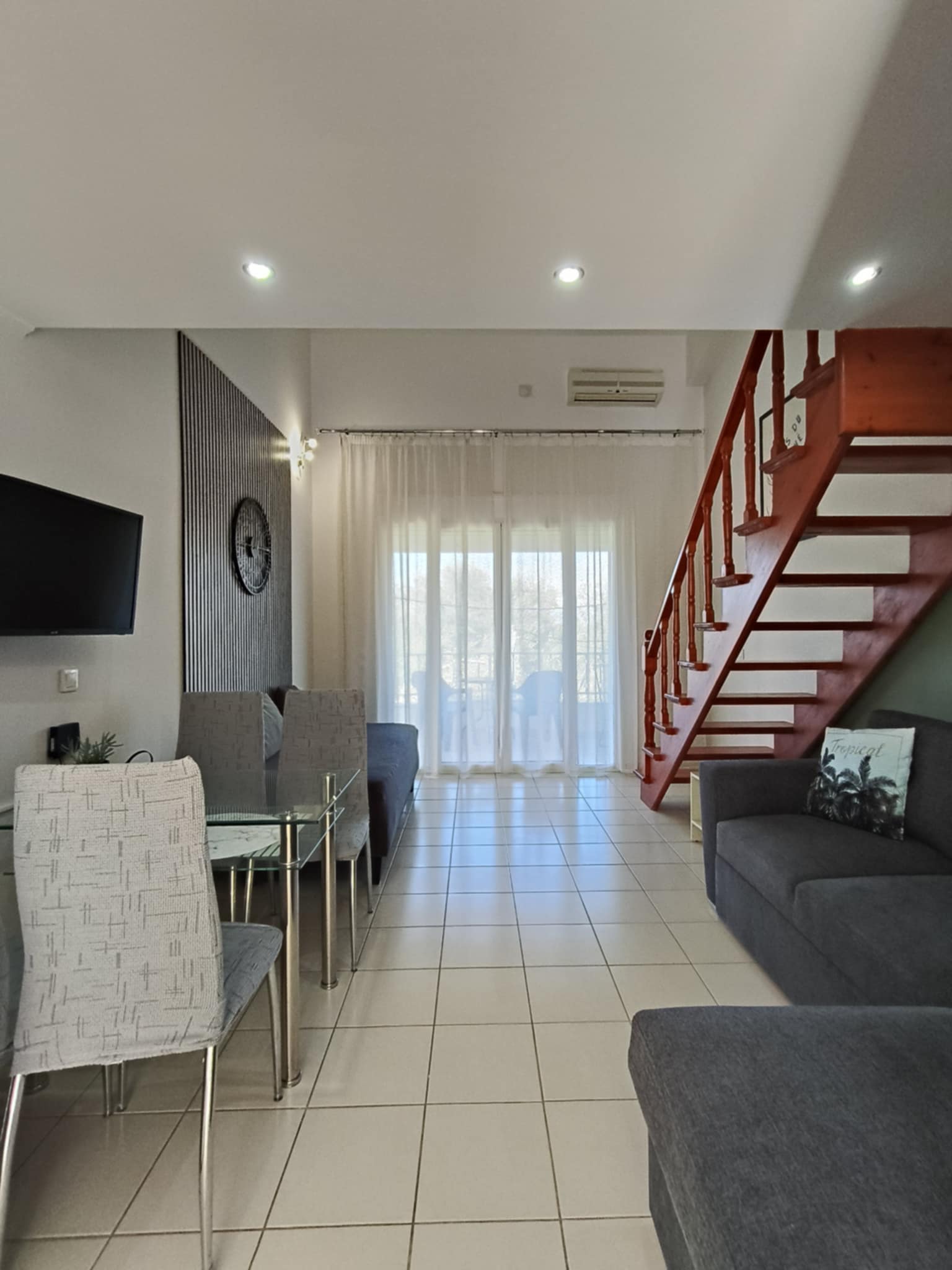 Ενοικίαση σπιτιού Οκτώβριο έως τέλος Μαρτίου