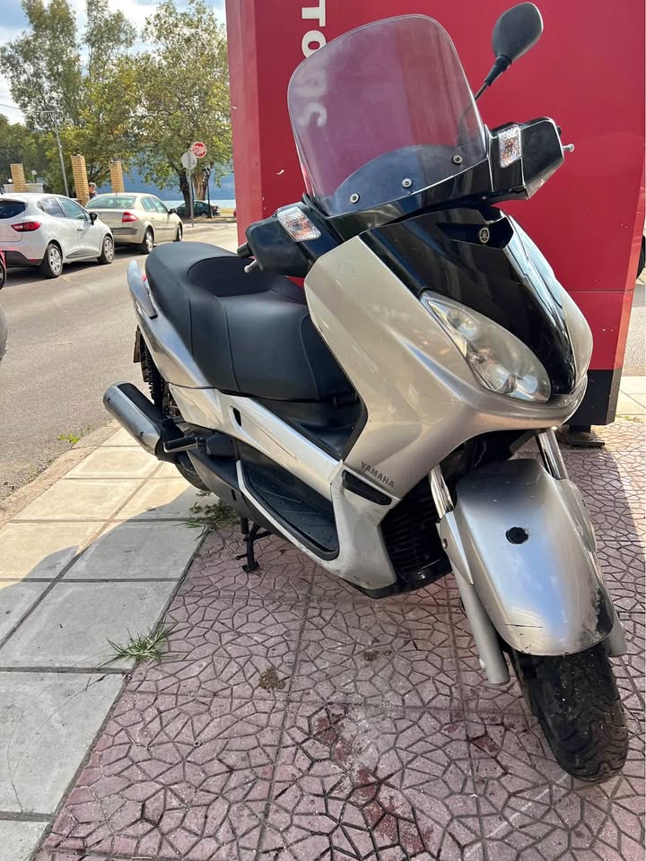 Yamaha X-max 250 09/