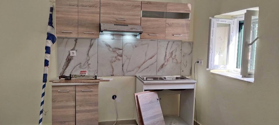 Ενοικιάζεται μονοκατοικία