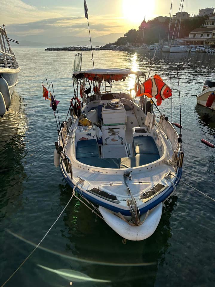 Πωλείται βάρκα για ψάρεμα