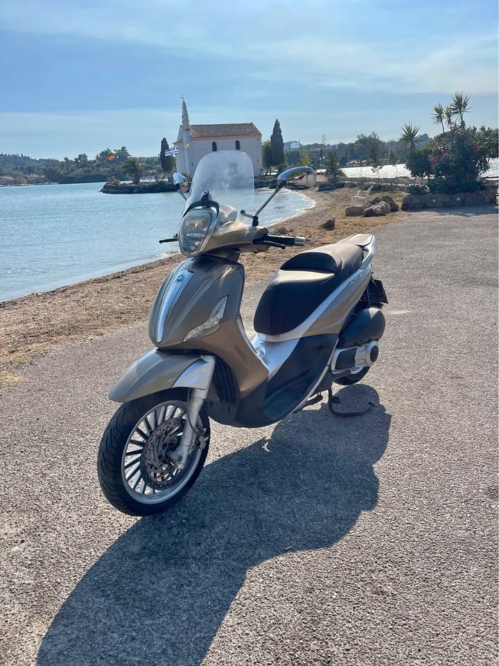 Piaggio Beverly 300i 2015