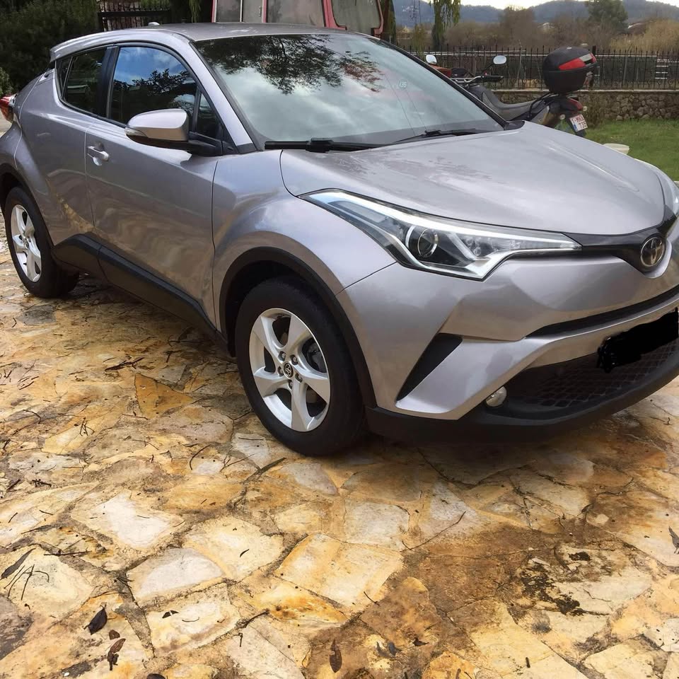 Πωλείται TOYOTA C_HR 1.2L βενζίνη