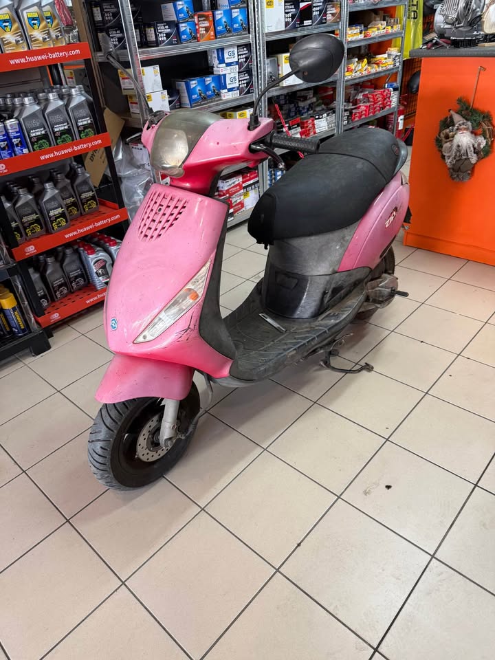 PIAGGIO 50cc zip