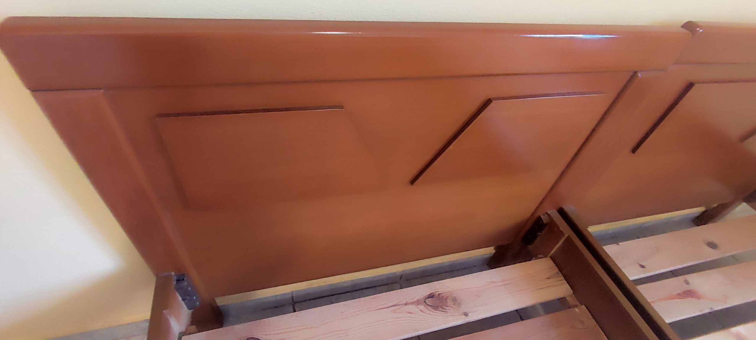 ΞΥΛΙΝΑ ΜΟΝΑ ΚΡΕΒΑΤΙΑ