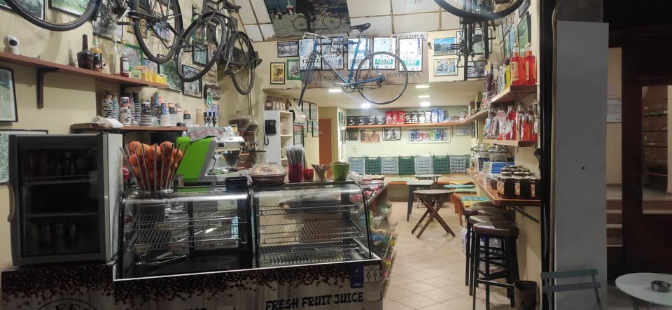 Πωλείται επιχείρηση καφέ εστίασης στην πόλη της Κέρκυρας