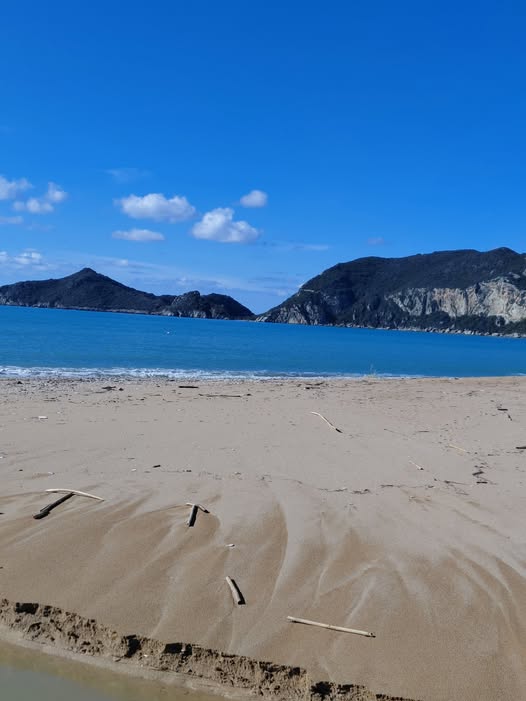 Η Ψαροταβερνα Μυθος στον Αγιο Γεωργιο Παγων αναζητα προσωπικο για σεζον