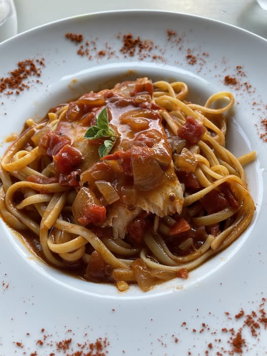 Το εστιατόριό Tomata Corfiot and Greek Cuisine Restaurant αναζητά Έμπειρο Βοηθό Μάγειρα