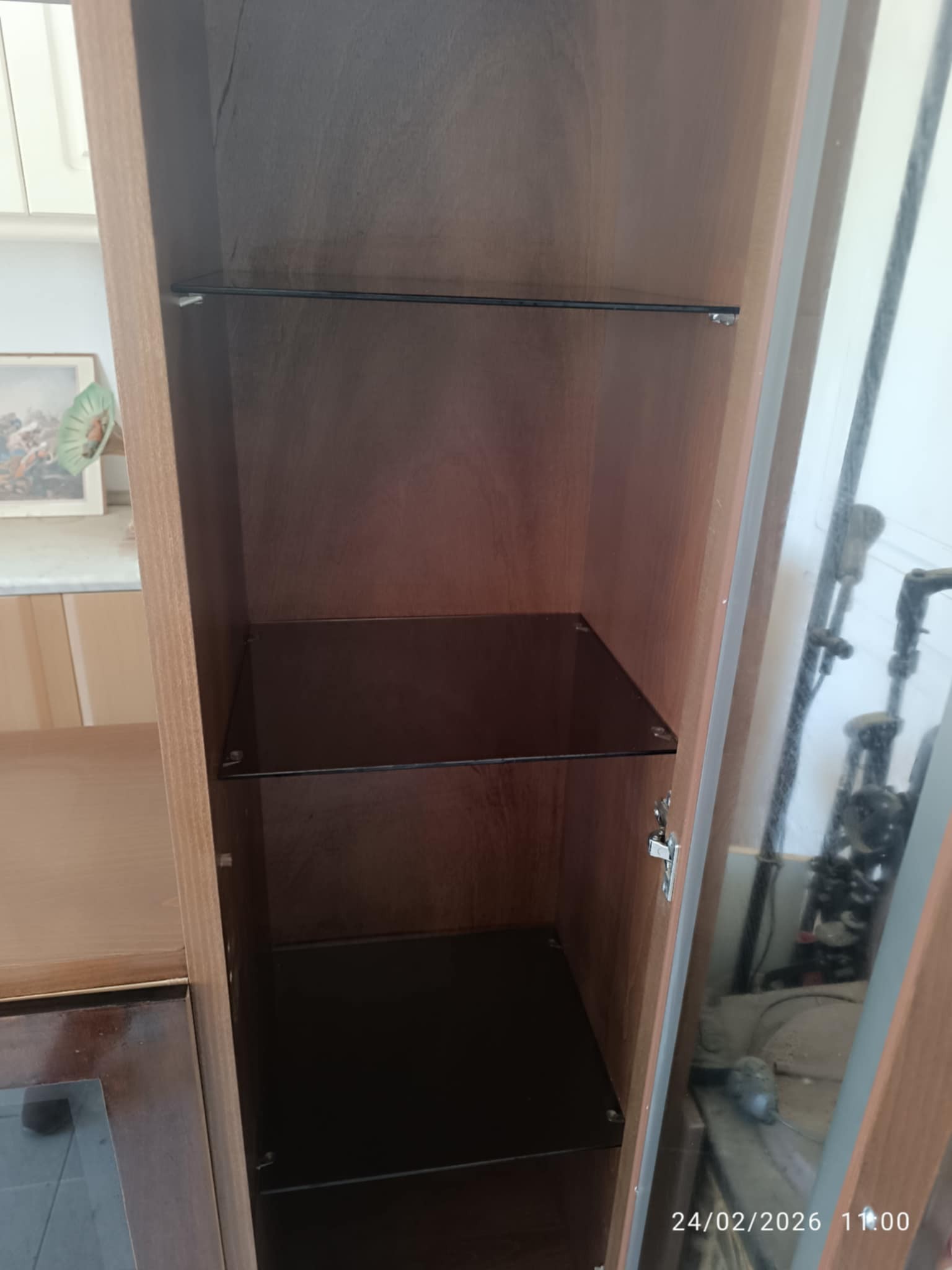 ΣΥΝΘΕΤΟ ΣΑΛΟΝΙΟΥ/ΒΙΤΡΙΝΑ (ΣΚΟΥΡΟ ΞΥΛΟ)