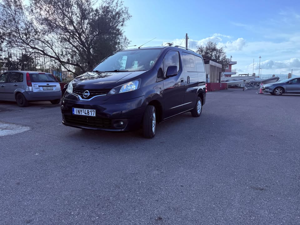 Nissan Evalia NV200