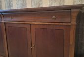 Μπουφές σαλονιού μασίφ ξύλο – βαριά κατασκευή – άριστη κατάσταση